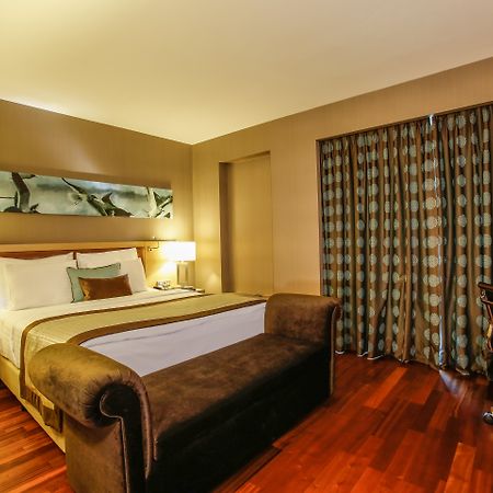 Dedeman Bostanci Istanbul Hotel & Convention Center Екстер'єр фото A bedroom at the hotel