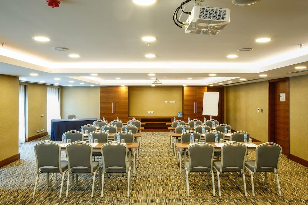Dedeman Bostanci Istanbul Hotel & Convention Center Екстер'єр фото Meeting room