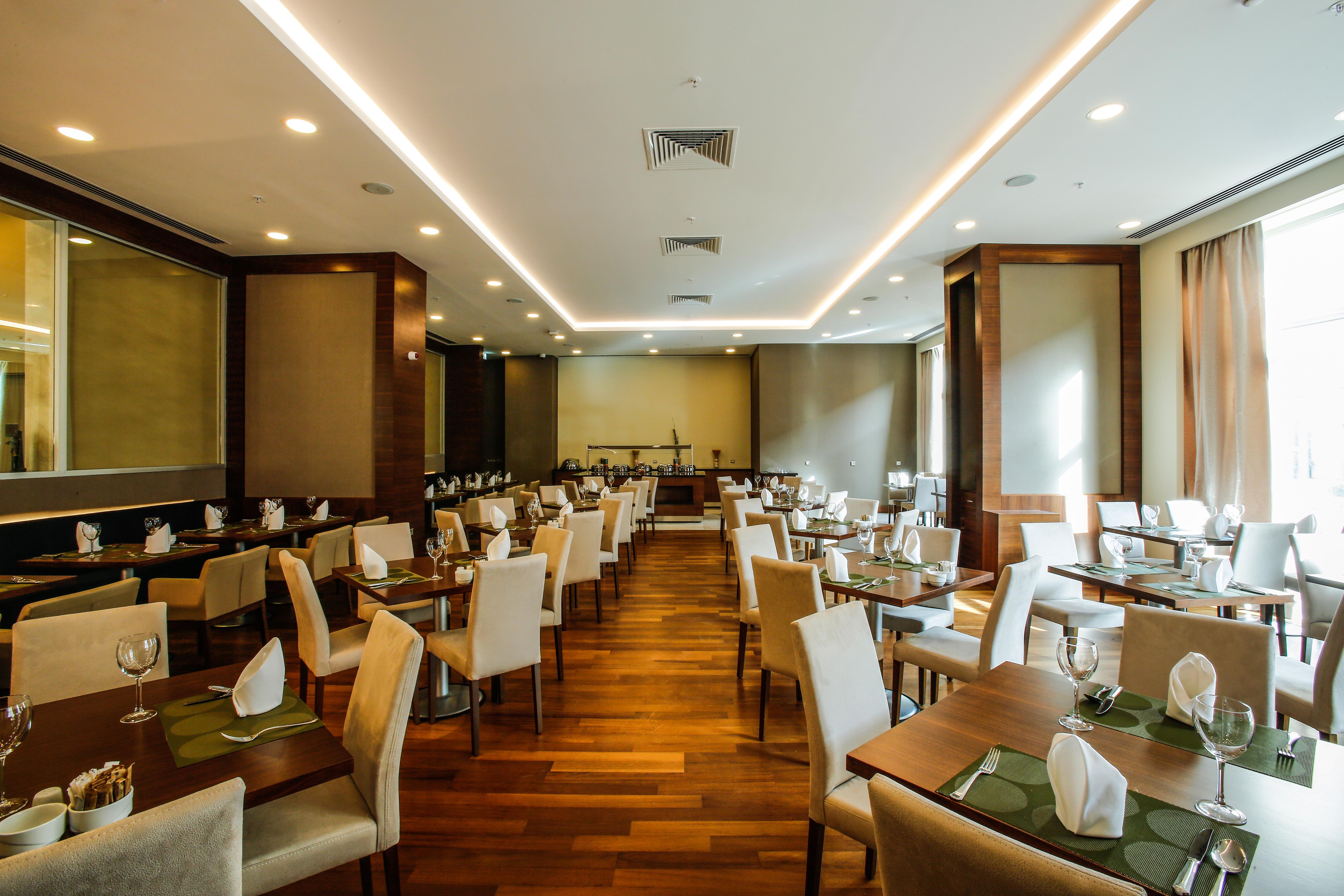 Dedeman Bostanci Istanbul Hotel & Convention Center Екстер'єр фото The restaurant